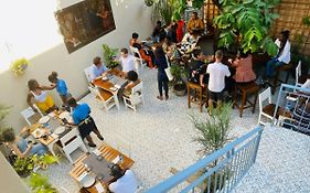 Cole Street Guesthouse  4*